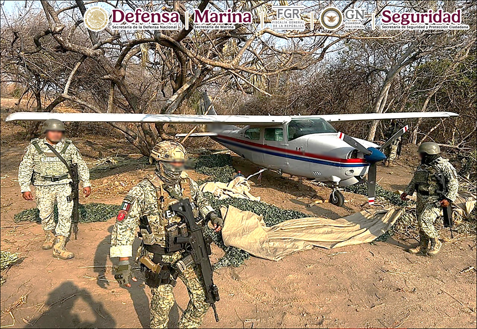 En Oaxaca, aseguran avioneta y más de media tonelada de cocaína